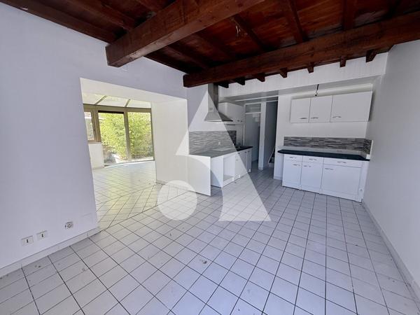 Maison 31 pièces 1200 m2