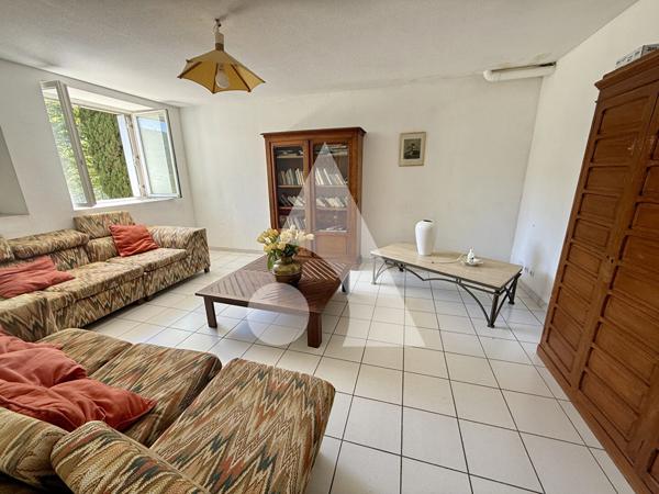 Maison 31 pièces 1200 m2