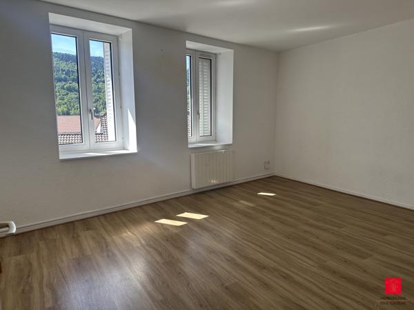 MARTIGNAT, TYPE 4 de 82.9 m² avec jardin de 400m² et terrasse privatifs