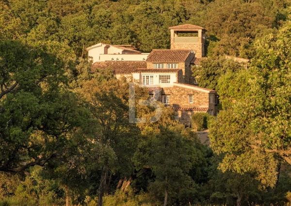 Beau studio à vendre au Plan de la Tour