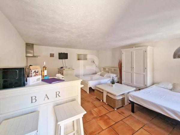 Beau studio à vendre au Plan de la Tour