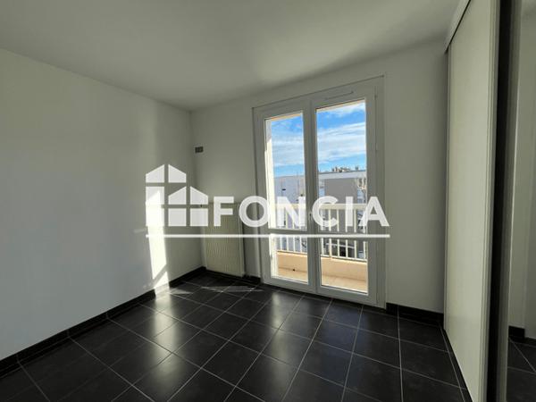 Location Appartement 4 pièces 101.5 m² - 3 SQUARE MARCEL BISCAYE Beziers 34500