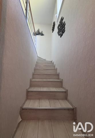 Maison à vendre 5 pièces 140 m² Saint-Julien-Chapteuil