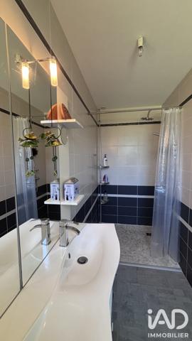 Maison à vendre 5 pièces 140 m² Saint-Julien-Chapteuil