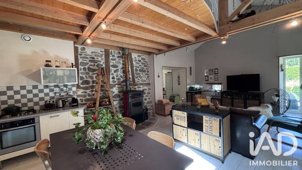 Maison à vendre 5 pièces 140 m² Saint-Julien-Chapteuil