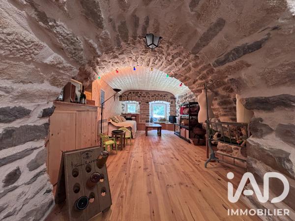 Maison à vendre 5 pièces 140 m² Saint-Julien-Chapteuil