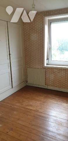 Maison à Vendre à Eu (76260) en Seine-Maritime (76)

À vendre, maison située à Eu, offrant un...