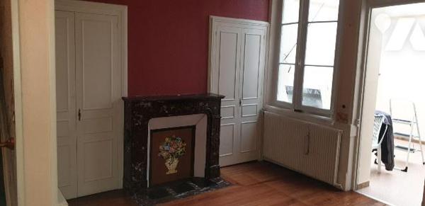 Maison à Vendre à Eu (76260) en Seine-Maritime (76)

À vendre, maison située à Eu, offrant un...