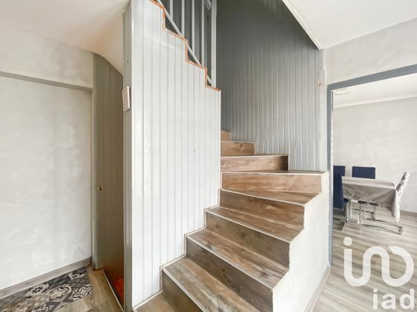 Maison traditionnelle 6 pièces de 130 m² à Montfermeil (93370)