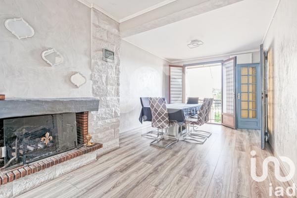 Maison traditionnelle 6 pièces de 130 m² à Montfermeil (93370)