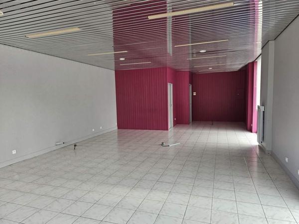 Local commercial à vendre à Lhomme dans la Sarthe (72340), ref : 131282