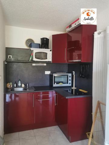 Joli studio meublé en rez-de-chaussée dans une résidence ombragée avec terrasse