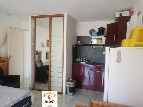 Joli studio meublé en rez-de-chaussée dans une résidence ombragée avec terrasse
