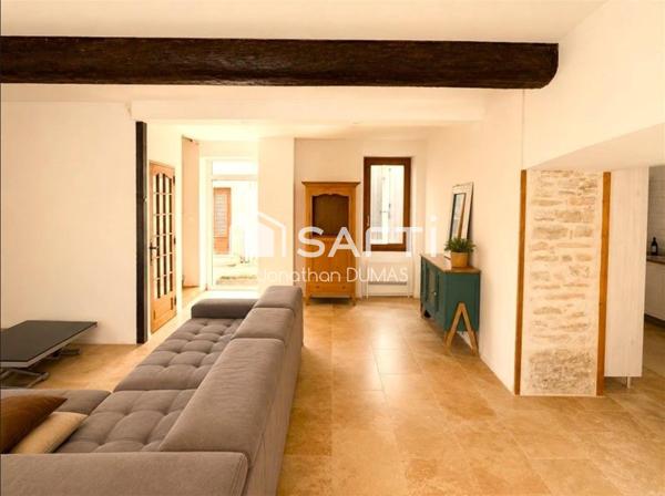 Maison de village, 173m², 5 chambres, garage.