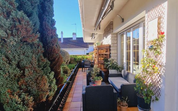 Maison à vendre    6 pièces • 223 m2 Gelos