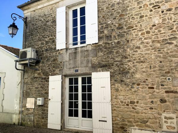 Maison
                                                                                                                                                                                                                                                                                                                        2 pièce(s)                                                                                                                                                                                                          1 chambre(s)                                                                                                                                                                                                          38.83  m²