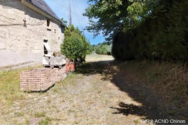 Maison à restaurer à vendre à Beaumont-en-Véron dans l'Indre-et-Loire (37420), ref : 37049-57   
Isoré