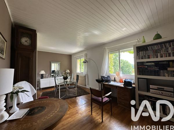Maison à vendre 7 pièces 166,75 m² Douelle