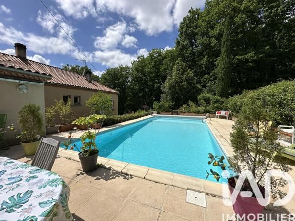 Maison à vendre 7 pièces 166,75 m² Douelle