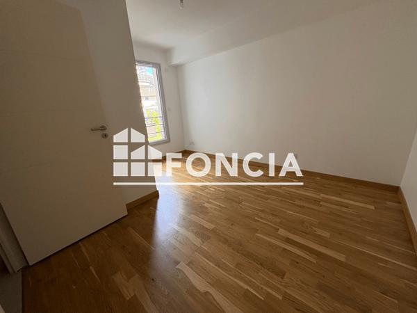 Location Appartement 3 pièces 67.8 m² - 9 RUE CHARLES GUILLON Bourg En Bresse 01000