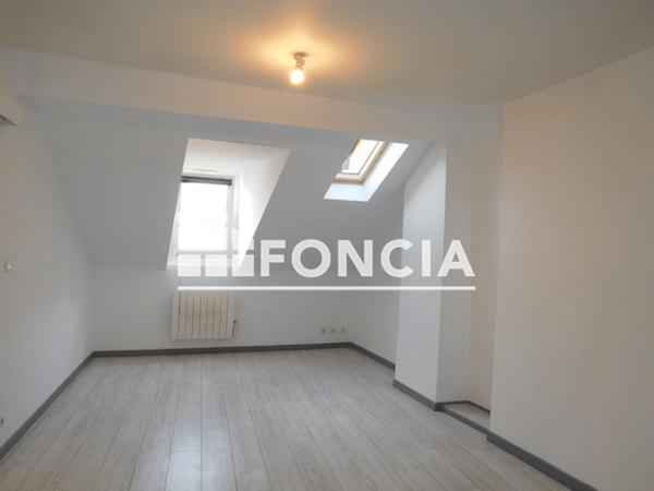 Location Appartement 2 pièces 31.73 m² - 14 RUE DOCTEUR ROUBAUD - Gap 05000