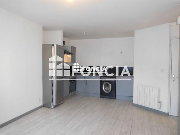 Location Appartement 2 pièces 31.73 m² - 14 RUE DOCTEUR ROUBAUD - Gap 05000