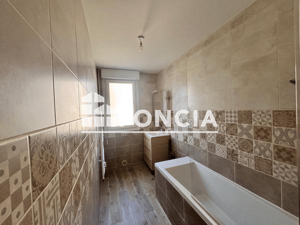 Location Appartement 3 pièces 64.96 m² - Saint Raphael 83700