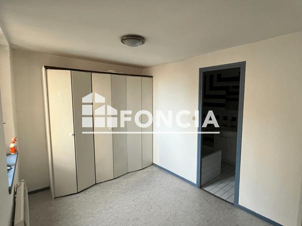 Location Studio 29.81 m² - 28 RUE STANISLAS Nancy 54000