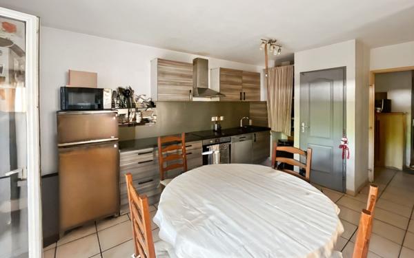 Appartement à vendre    3 pièces • 54 m2 Béziers