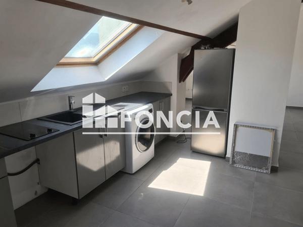 Location Appartement 2 pièces 40 m² - 211 FAUBOURG RECLUS Chambery 73000