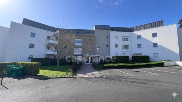 Quimper (29000) – Kerfeunteun Spacieux appartement T4 de 109 m² habitables - Deux terrasses et garage double en sous-sol.