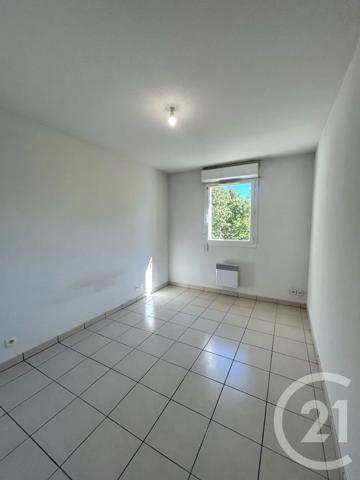Appartement T2 à vendre  2 pièces - 42,71 m 2   ONET LE CHATEAU  - 12