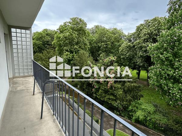 Location Appartement 5 pièces 97.47 m² - 12 AVENUE ROGER SALENGRO Mulhouse 68200