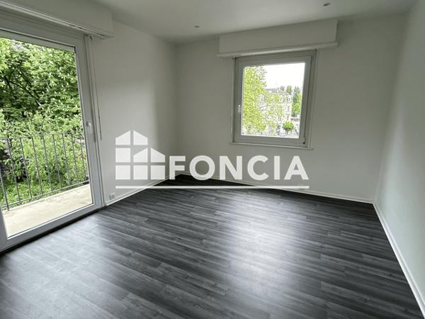 Location Appartement 5 pièces 97.47 m² - 12 AVENUE ROGER SALENGRO Mulhouse 68200