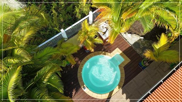 Les Trois-Îlets – Maison T3 -piscine– 200 m plage – 61 m² Hab. – Terrain plat 279 m² (972) - A vendre