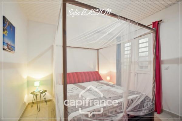 Les Trois-Îlets – Maison T3 -piscine– 200 m plage – 61 m² Hab. – Terrain plat 279 m² (972) - A vendre