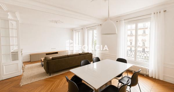 Location Appartement meublé 4 pièces 99.94 m² - Paris 75017