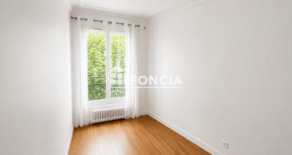 Location Appartement meublé 4 pièces 99.94 m² - Paris 75017