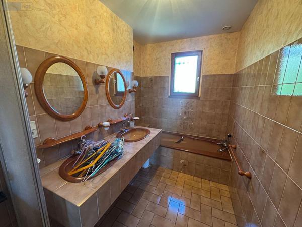 Maison à vendre à Figeac dans le Lot (46100), ref : MAIS111