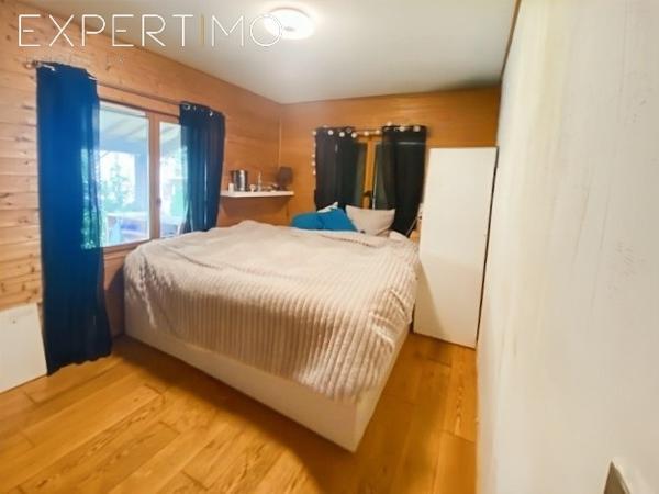 Glisolles (27190) Maison à vendre avec dépendance et parc boisé à Glisolle