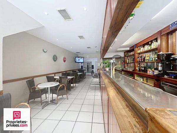 Rians Immeuble de rapport  local commercial + Appartements