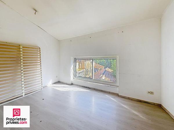 Rians Immeuble de rapport  local commercial + Appartements