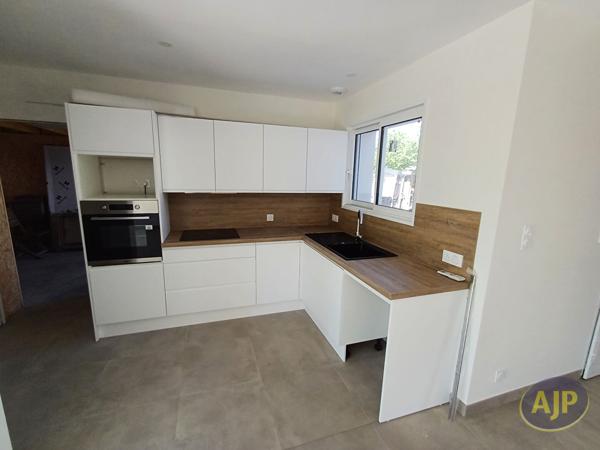 Location maison L Herbergement : 1 058 € - AJP Immobilier Vieillevigne