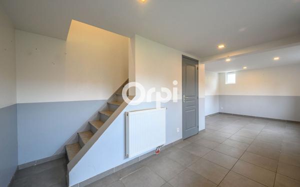 Maison à vendre    2 pièces •  Fenain