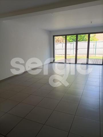 Location 4 Pieces 98 33160 Saint Medard En Jalles 57 4439 01 0004