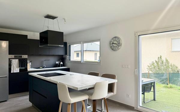 Maison à vendre    4 pièces •  Drumettaz-Clarafond