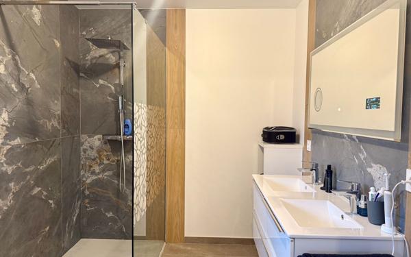 Maison à vendre    4 pièces •  Drumettaz-Clarafond