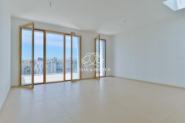 Lyon 7 -Appartement de 76 m² – 2 chamnbres – terrasses – garage