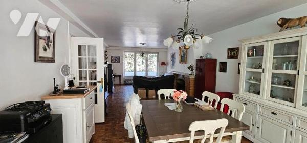 DUNKERQUE CENTRE
Appartement au 1er étage avec une belle terrasse de 65 m².
Belle entrée carr...