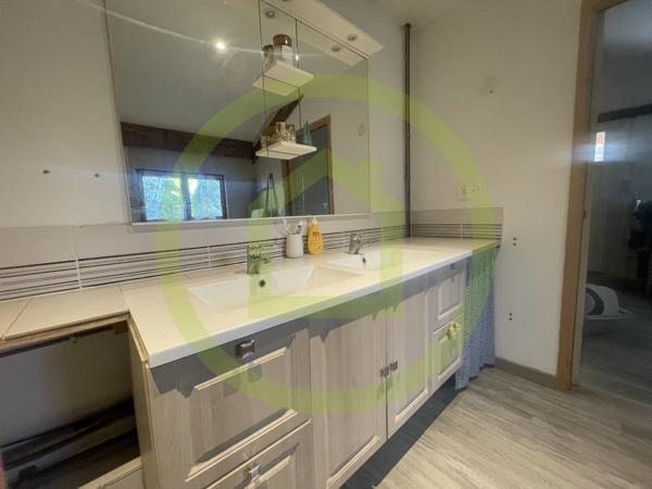 Maison à MARINGUES (63350)